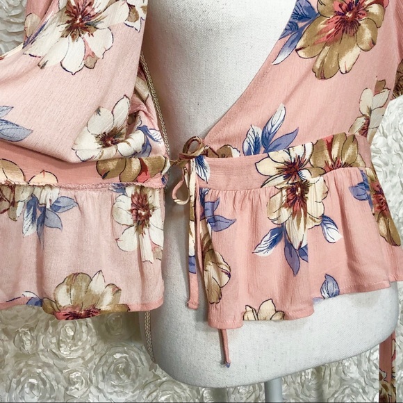 Floral Print Wrap Front Ruffled Hem Blouse - Picture 6 of 7